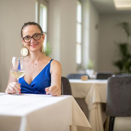 Locanda Agli Amici Кортона Екстериор снимка