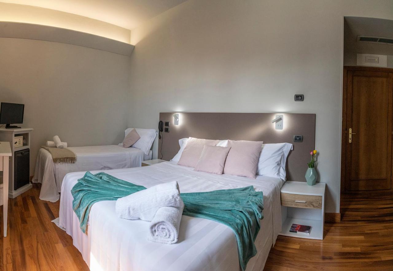 Locanda Agli Amici Кортона Екстериор снимка